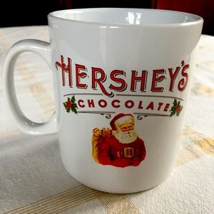 🎁2/$12   28 OZ MUG FEATURING HERSHEY’S CHOCOLATE SANTA DISHWASHER AND MICROWAVE